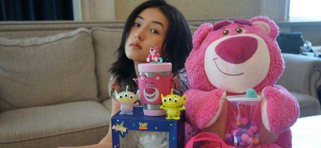 黑粉登报向张子枫道歉,自称家庭苦难无法履行赔偿_维权_明星_黑子