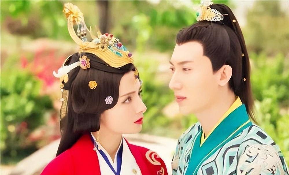 在这场内乱中,奚齐,卓子两位国君被试.第二,骊姬之乱.