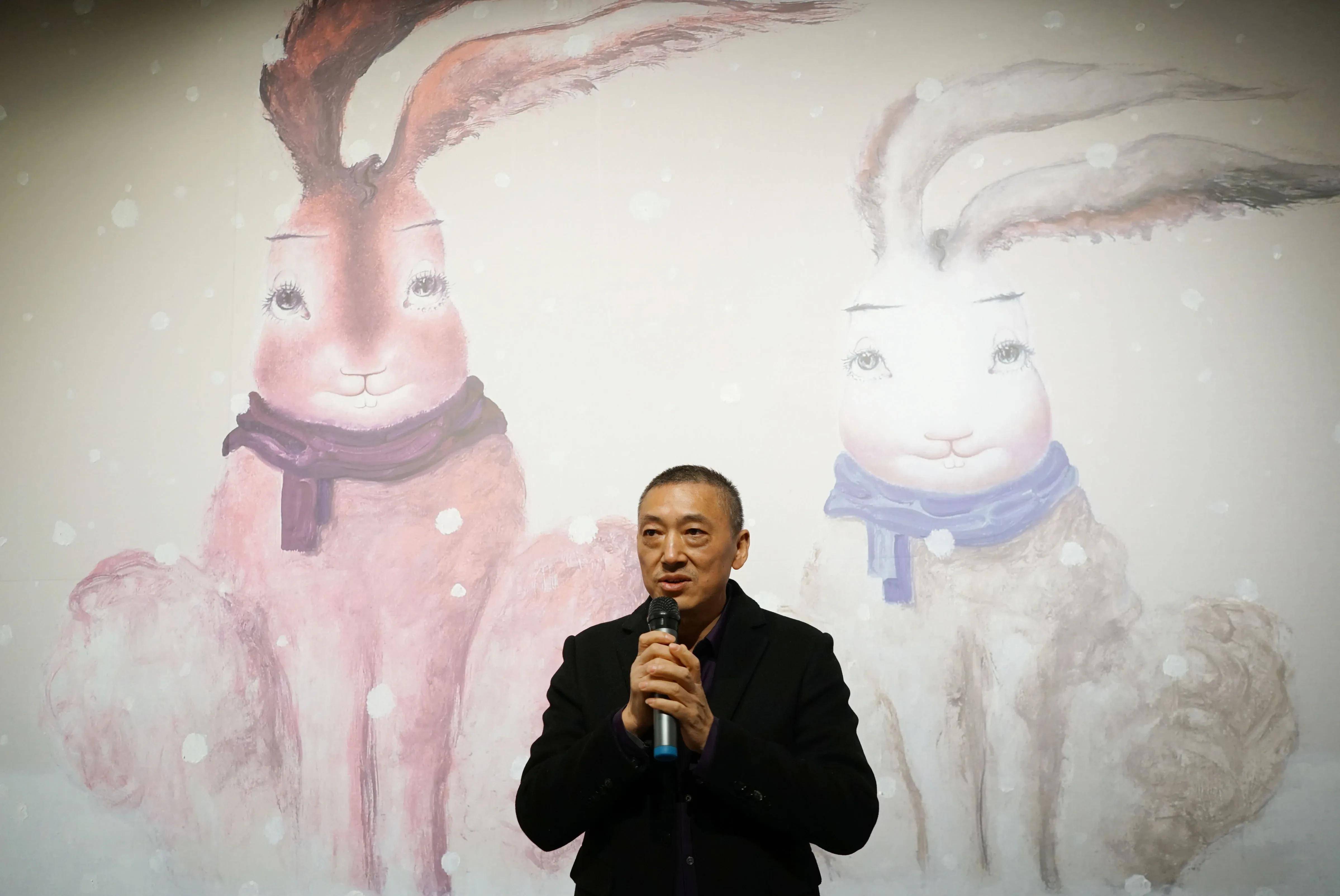 《兔想家》许峰作品展兔年新春在贵州民博开展 观兔展 话梦想 获兔礼