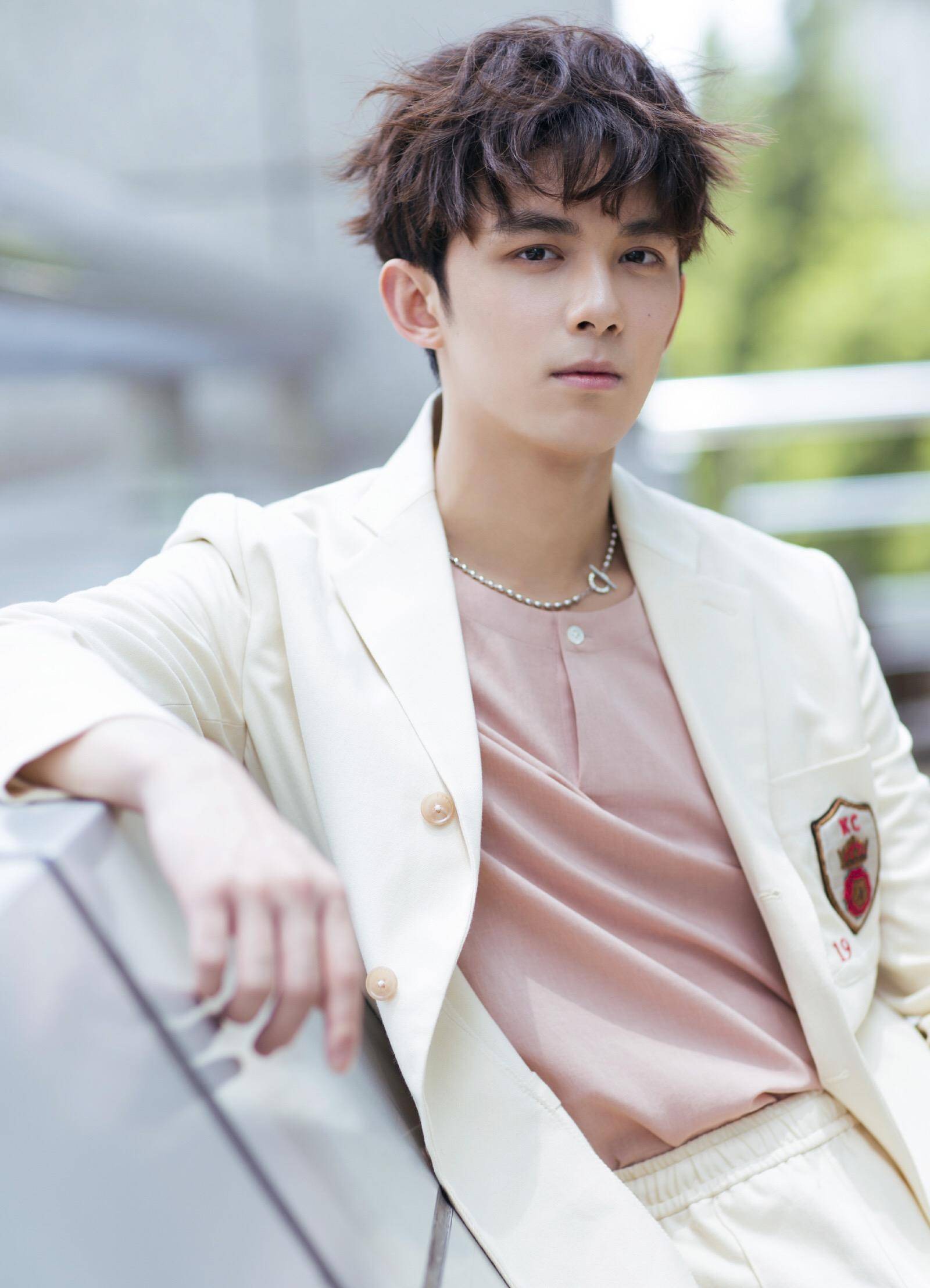 自爆想公开恋爱并结婚,吴磊再躺枪_吴磊和_生活_娱乐