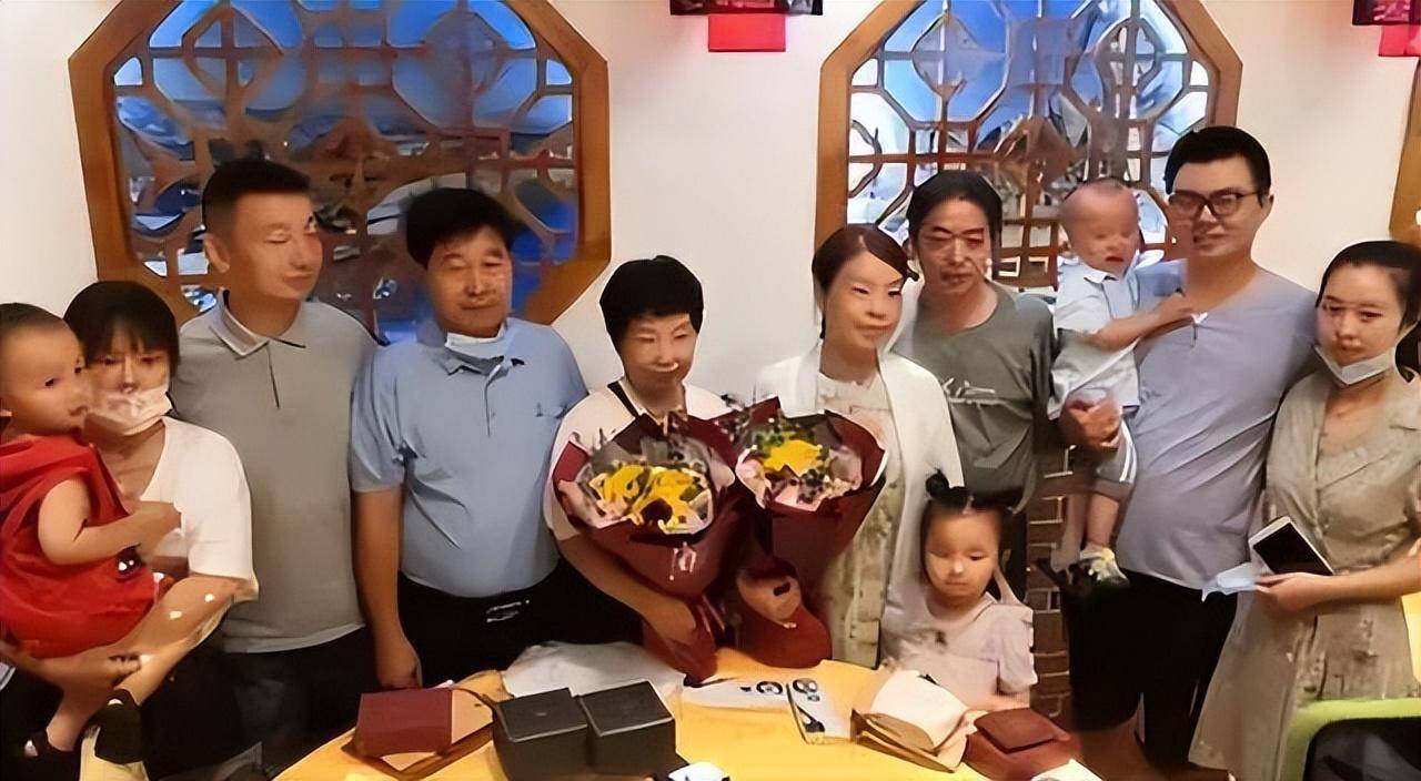 许敏闺蜜小七晒自拍近照,自称会永远地祝福许妈_马旭_爸爸_魏尧