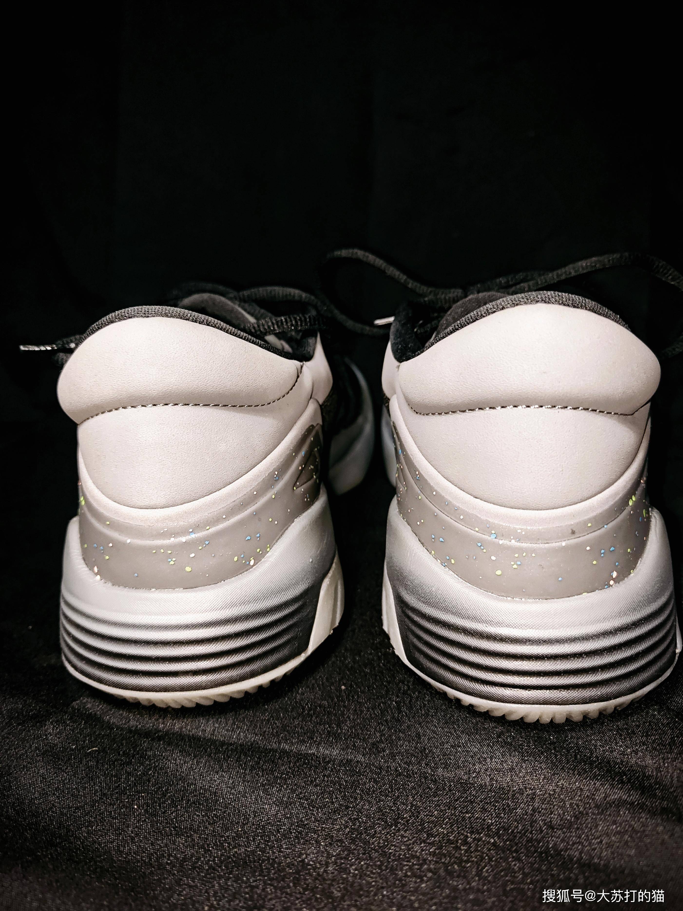 匡威g4是不是匡威史上最帅的篮球鞋?_后跟_个人_组合