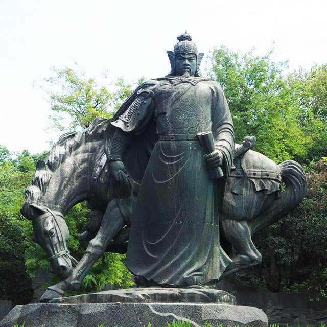 其实像岳飞,狄青这样骁勇善战又爱国的名将,在宋朝建国之初就已经定下