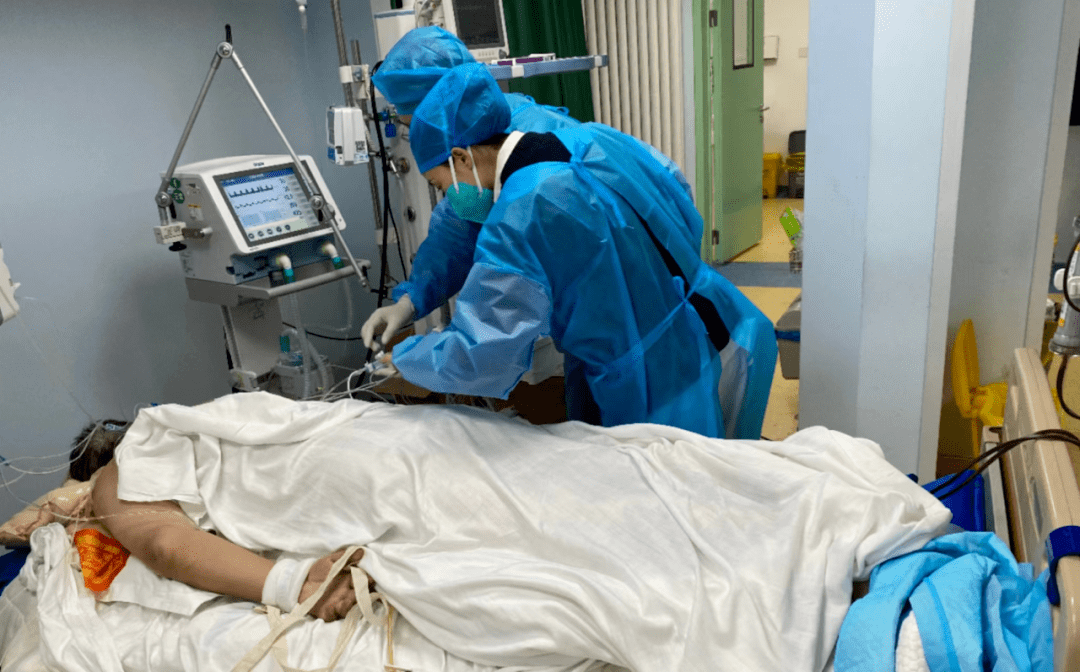 俯卧位通气:促进新冠病毒感染病人的早日康复——俯卧位通气培训,考核