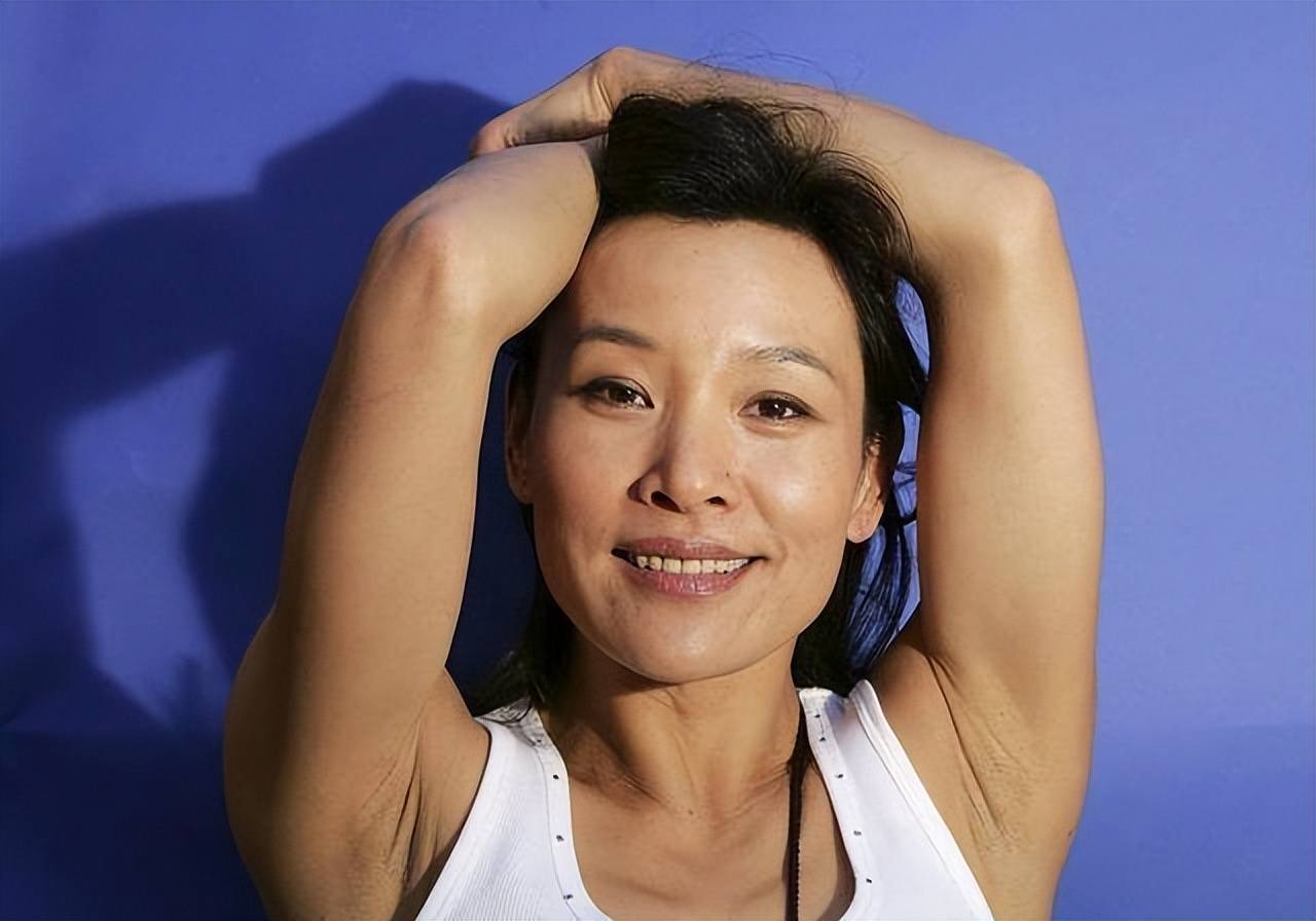 不过比较可惜的是,陈冲虽然出生在中国,却在多年前早早退出了中国国籍