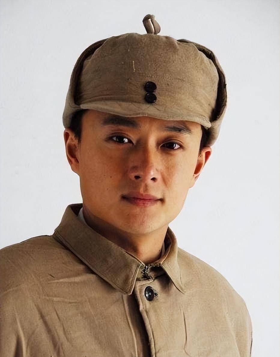 可以让他赚钱,也可以让他出名,但吴健有演员的定位,只需要给观众带来