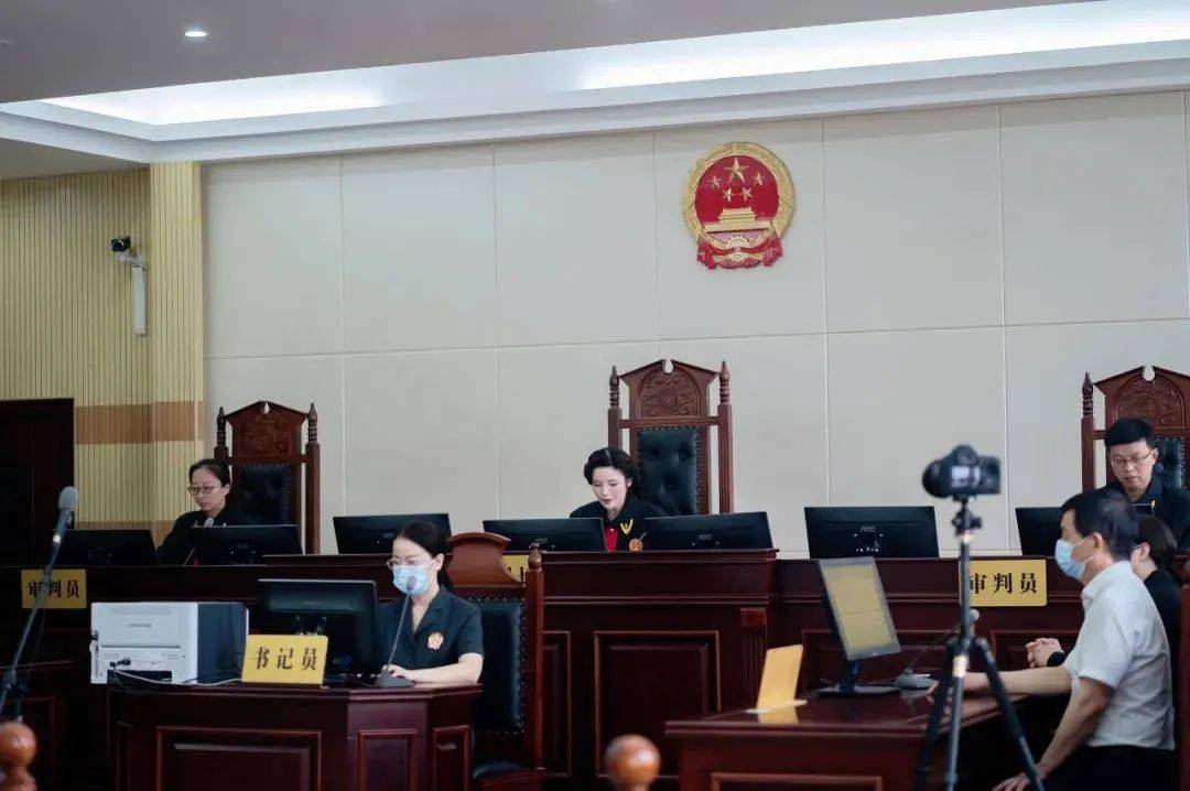 创新审判工作机制 打造刑事审判亮点——仙桃法院刑事审判“小案攻坚”侧记(图1)