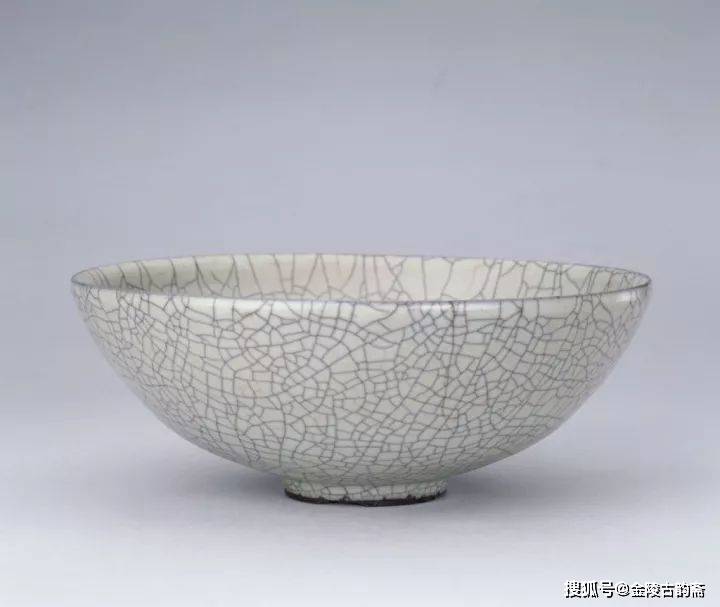 中国 哥窯 青磁 金絲鉄線 氷裂文瓶 M R6259