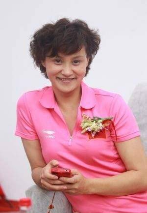 高敏51岁了,依旧气质优雅,如今的她,事业生活双丰收_中国_加拿大_训练