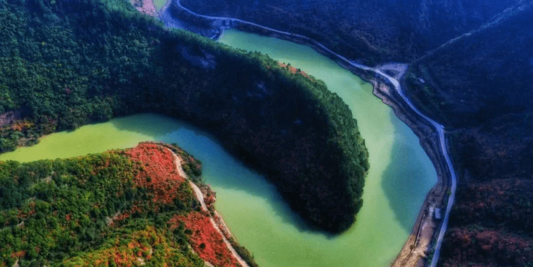 山巒疊嶂生層雲 曲徑通幽有人家_兩當縣_美景_秋水