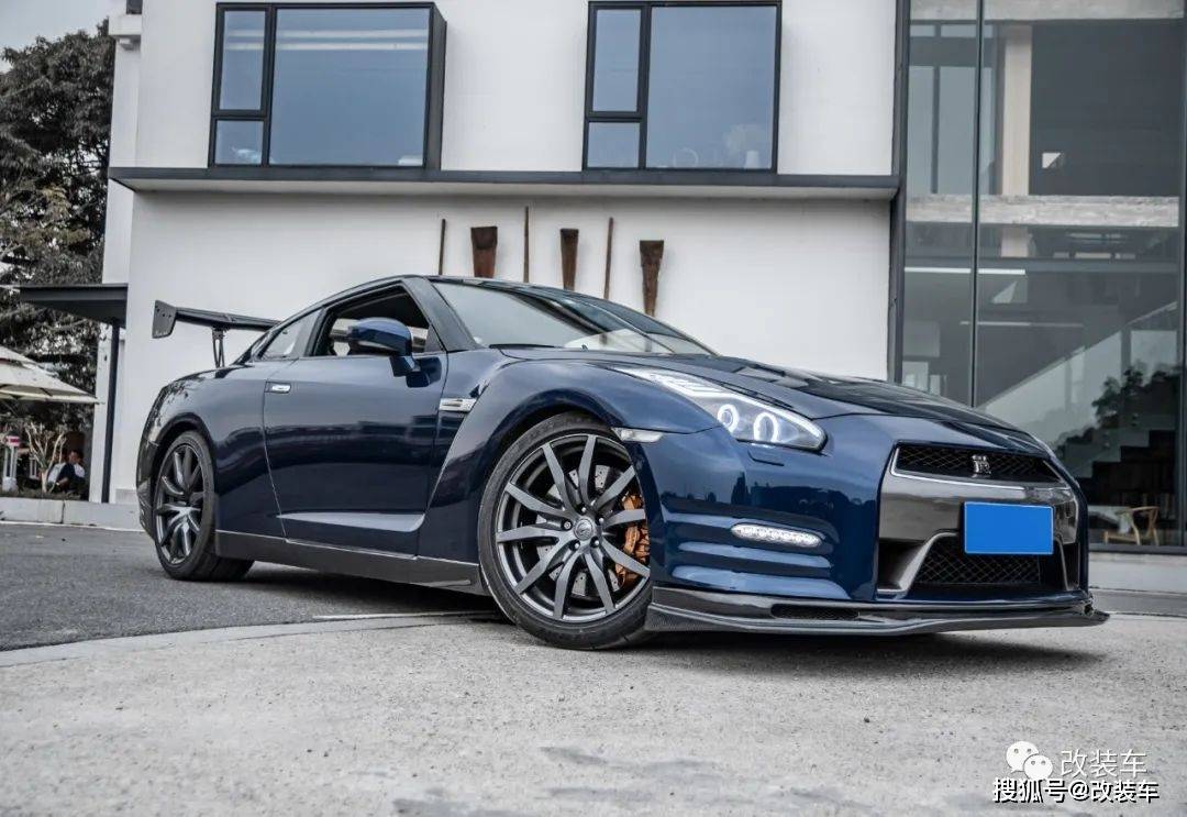 千匹日产GT-R R35了解一下？玩过法拉利458后还是觉得R35香_搜狐汽车_搜狐网
