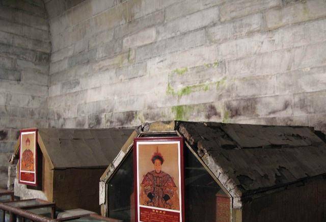 造为大刑三,小刑二:一曰湛卢,二曰纯钧,三曰胜邪(磐郢),四曰鱼肠,五曰