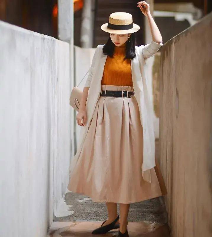 三木的"长裙"穿搭太美了,夏末初秋照着穿,时髦美丽更气质