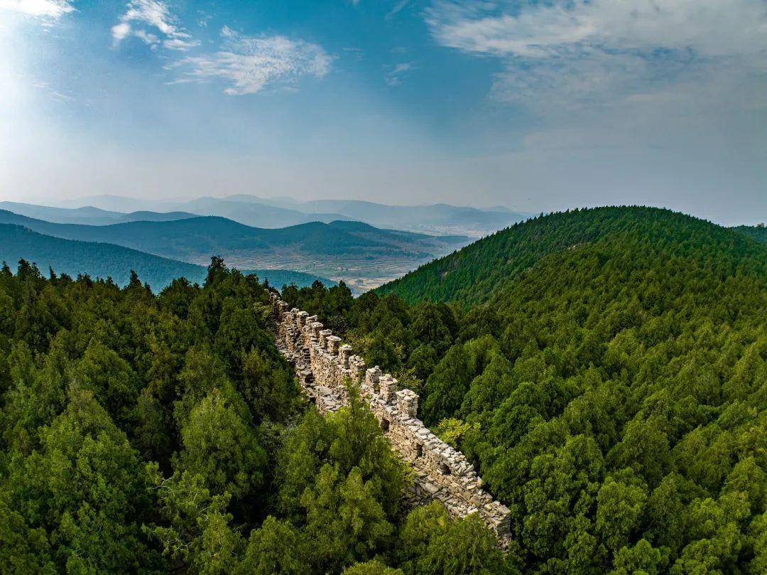 抗日戰爭紀念館 | 攝影:張興,盛來運大峰山齊長城景區地址|濟南市長清