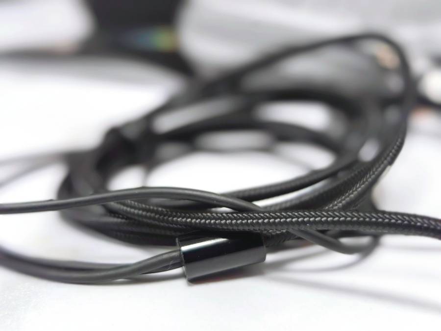 有线耳机怎么选，楼氏动铁锐可余音GY30树立了百元有线耳机新标杆