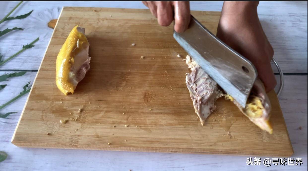 手术刀般精准斩鸡刀法:斩43刀60件,教你精湛斩鸡和摆盘技巧_鸡翅_鸡腿
