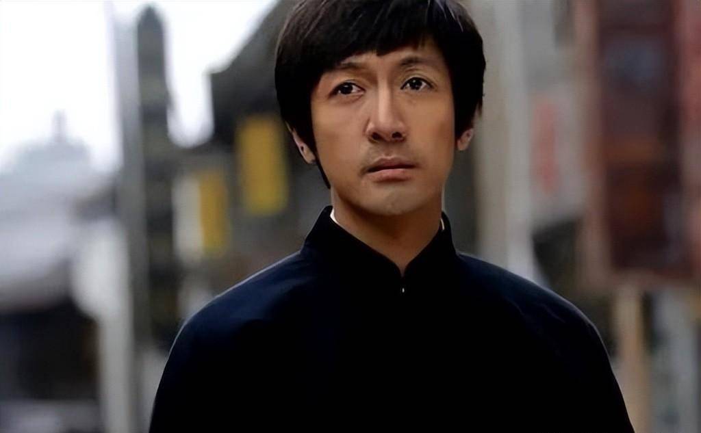 张鲁一:出道18年专注表演,从来不秀恩爱,为家人上综艺_电视剧_角色