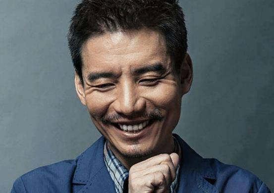 大器晚成的黄金配角杨皓宇,将表演赋予生命,各色小人物切换自如_剧中