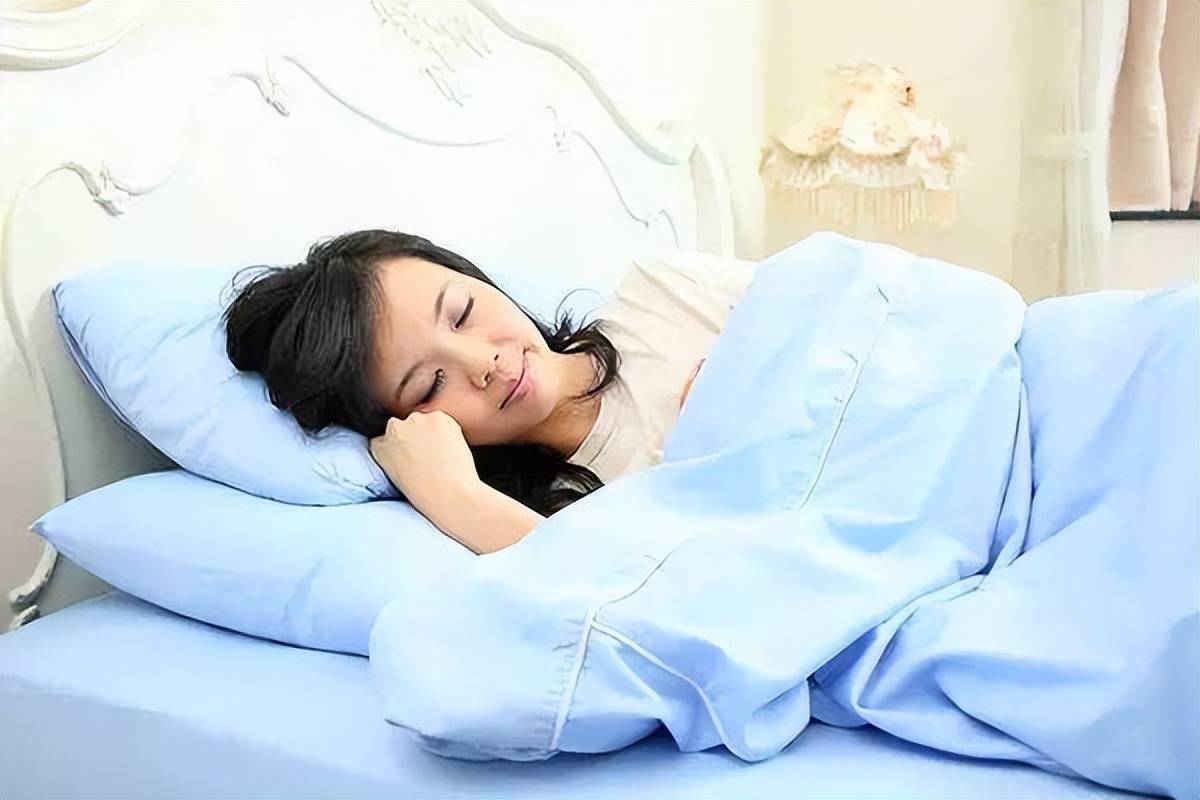 平卧时腰椎承担的压力最小,为什么医生还不提倡卧床休息呢?