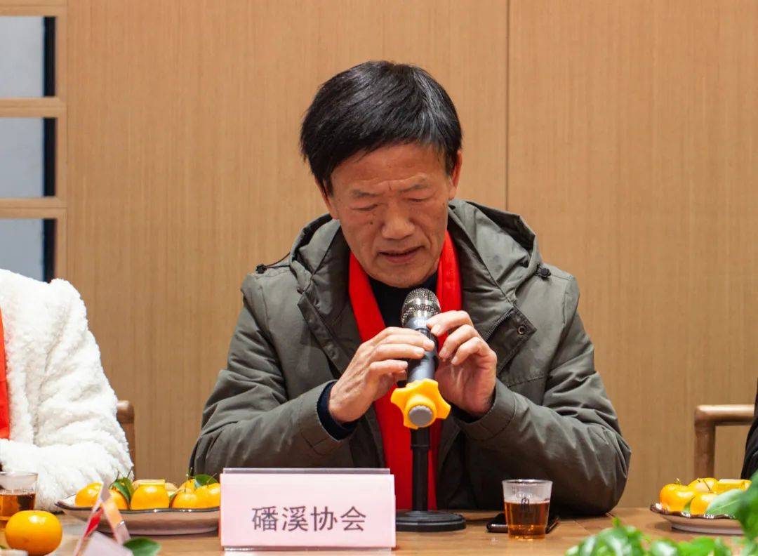 市茶产业发展领导小组副组长蓝进和,太姥山镇镇长李修意,福鼎市茶产业