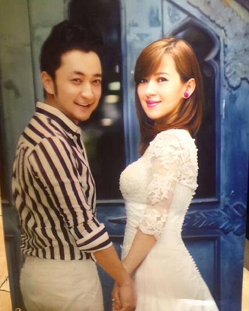 央视当红主持人小尼:离婚传得沸沸扬扬,夹缝中的他有烦恼_母亲_节目