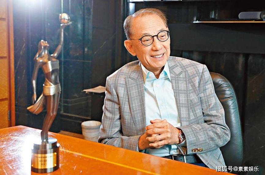 英皇老板杨受成浅水湾豪宅曝光:温碧霞方中信受邀出席派对_员工_香港