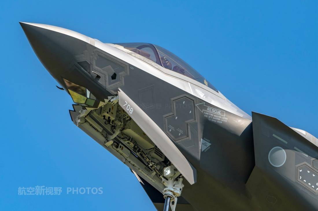 一共32架;韩国空军清州基地的40架f-35a隐形战斗机已经全部到位;日