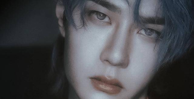 王一博街舞新造型,果然浓妆出a神,耶啵的时尚太惊艳_王大爷_节奏_滑板