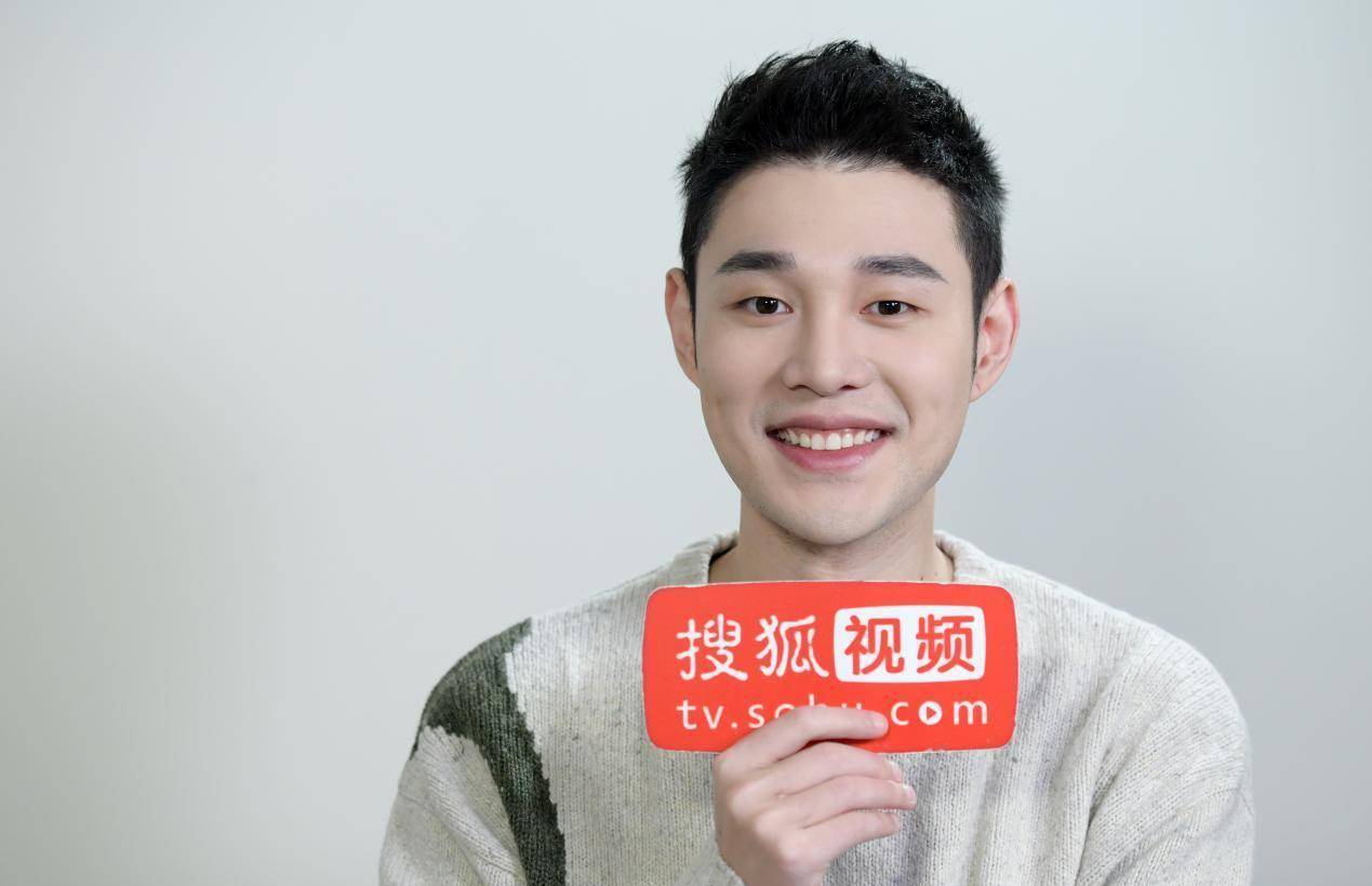 袁浩:我非常希望成为一个全能演员.