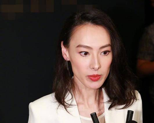 为千亿富豪生下3子,今32岁已到达人生巅峰_梁洛施_李泽楷_儿子