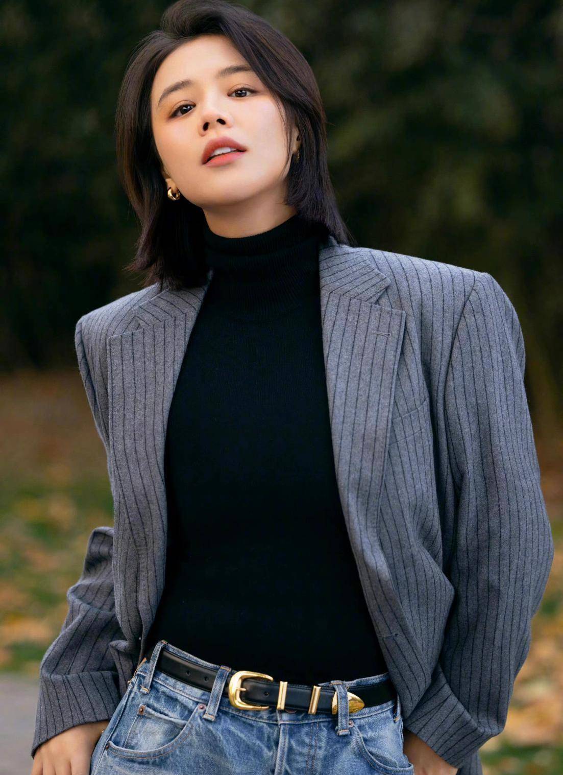 马思纯新年晒近照,麻杆腿,锥子脸,颜值巅峰期又回来了_自拍_穿着_因为