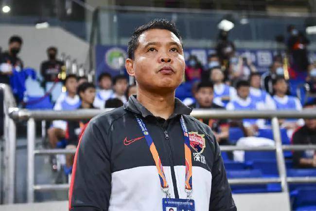 前国青新秀陈涛有望出任深圳队主教练,张效瑞辍学_赛季_相关_严重