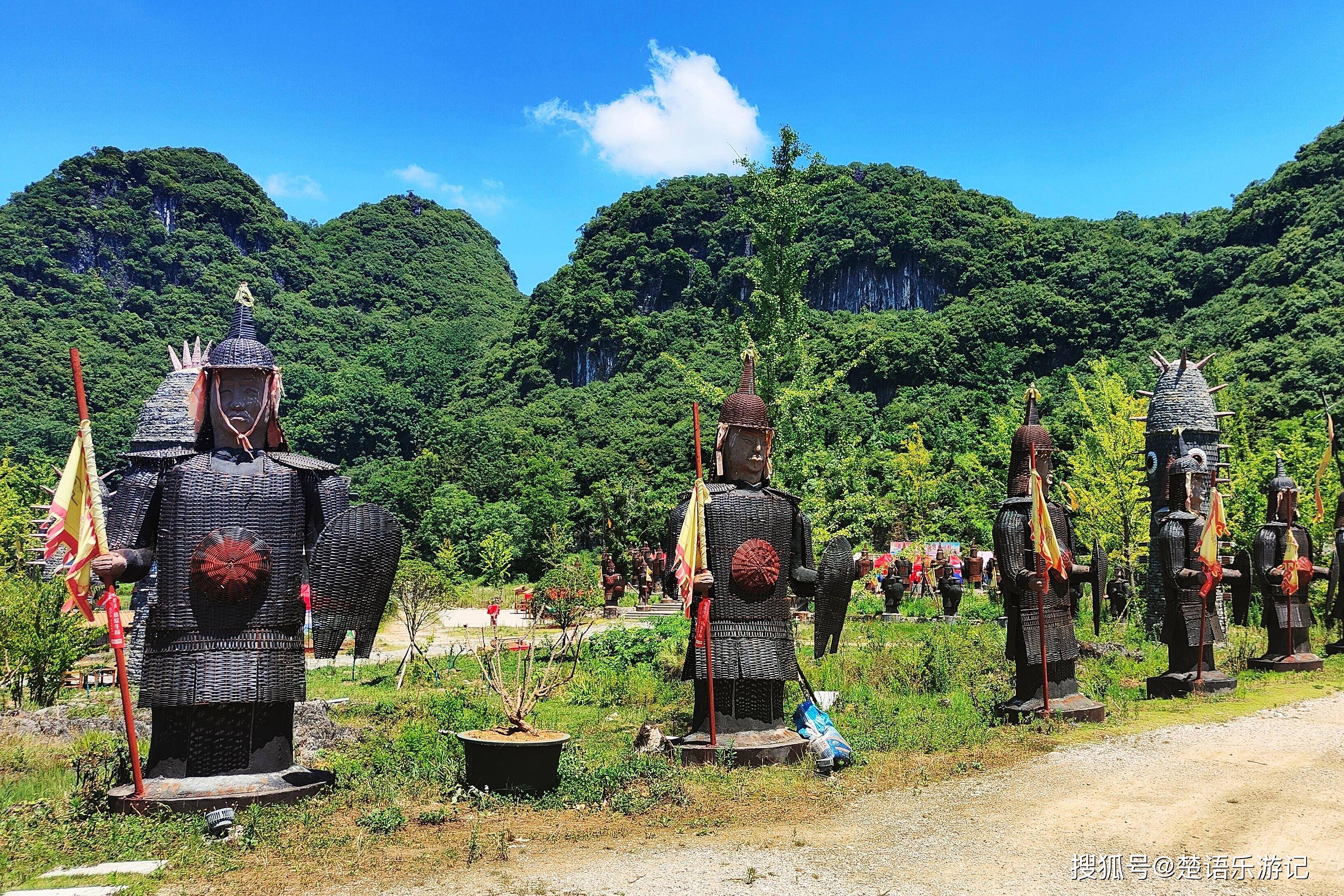 贵州阿歪寨村隐于山谷,却因三国文化成为网红景点,让人流连忘返