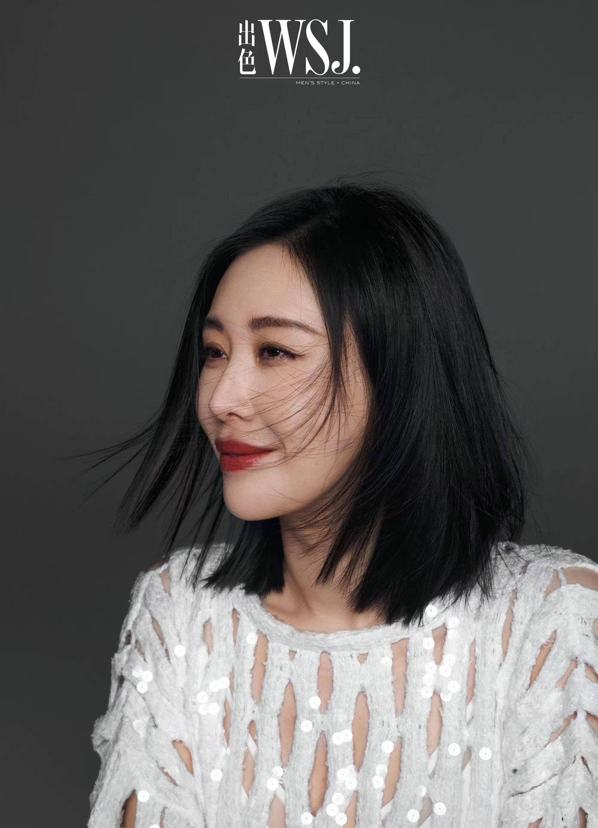 田朴珺"父女恋"真甜!穿黑裙跟大30岁帅老公拍大片,超有夫妻相