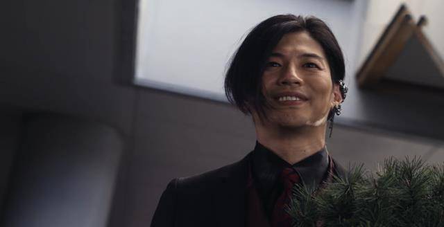 伽古拉与红凯现状,伽古拉因泽塔再次封神,石黑英雄却直播求工作