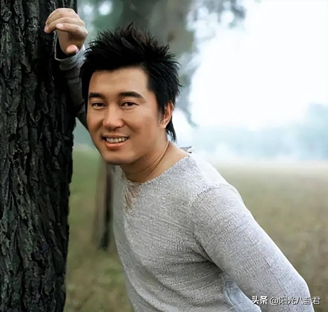 红极一时的5位歌手,涉毒封杀后都尝试复出,所作所