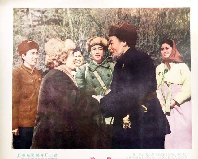 一部是《昆仑铁骑,他在其中出演反派土匪刘司令.