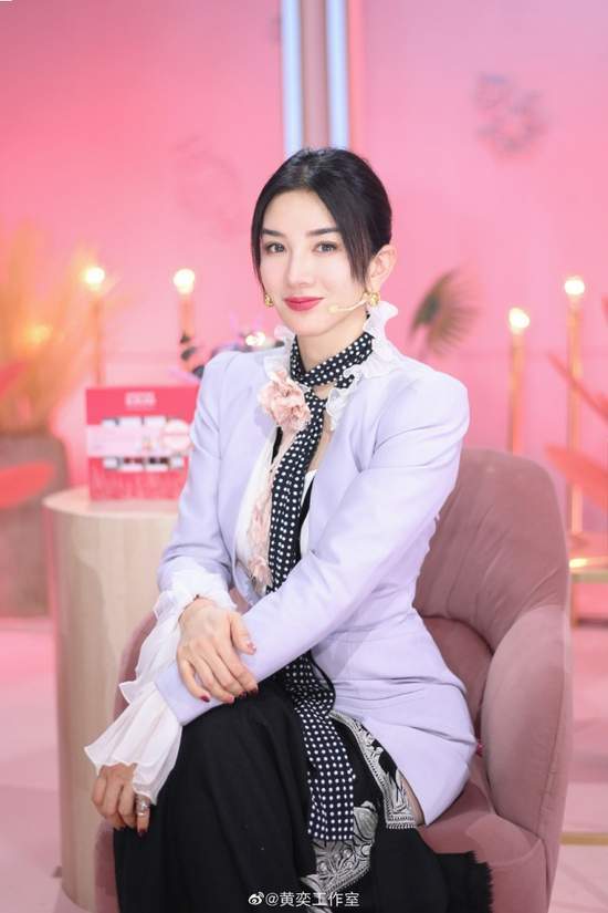 《夏花》热播之中,黄奕被分手,本尊霸气回应!_网友_爱情_感情