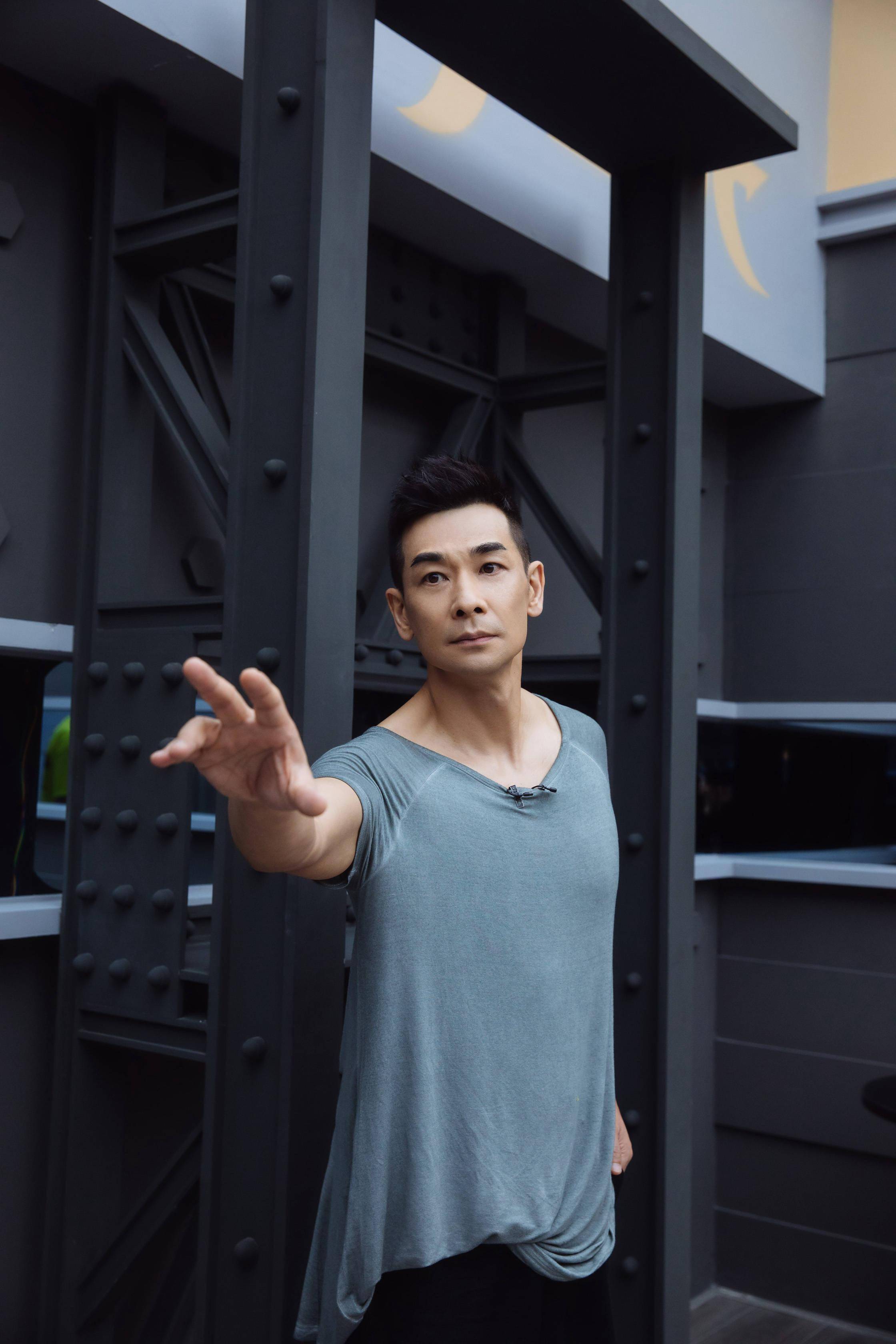 赵文卓:与吴绮莉传绯闻,深爱梅艳芳,却转身娶了小8岁张丹露