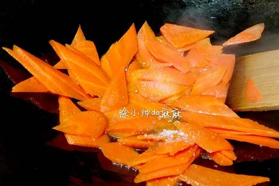 这被称为小人参的菜，孩子要多吃，常吃能补***明目，对眼睛视力好(图16)
