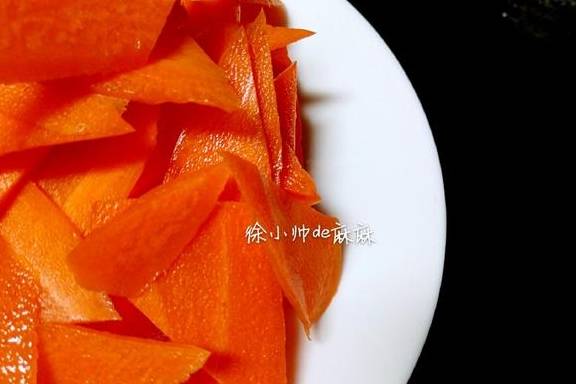 这被称为小人参的菜，孩子要多吃，常吃能补***明目，对眼睛视力好(图3)