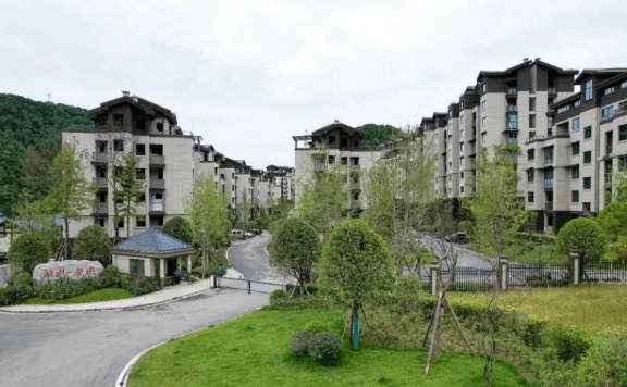 广元曾家山荣乐养生谷定义全新山居生活方式_优惠_来电_开发