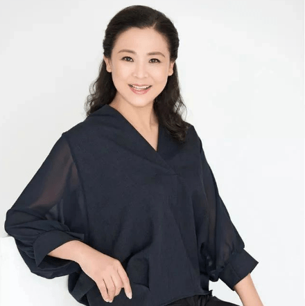 小龙人贝贝去世,好友承诺照顾俩女儿,老师惊恐:才30几_陈晨_消息_朋友