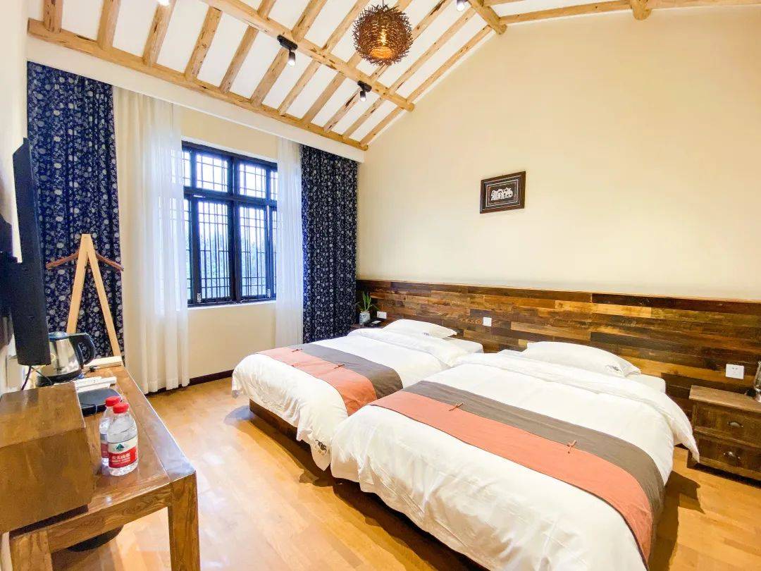 湖南省旅游民宿协会——凤凰旅投开发建设集团有限公司"竹山乡居"