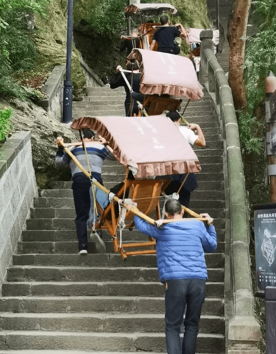 轿子图片 上山图片