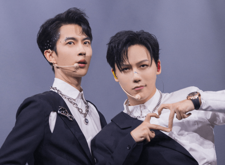 不少网友都说太好磕,现在看到刘维这么急切关心于朦胧的评论,这关系也