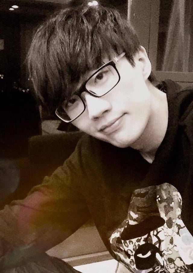 成名比周杰伦还早,却执意不进娱乐圈_许嵩_徐佳颖_歌曲