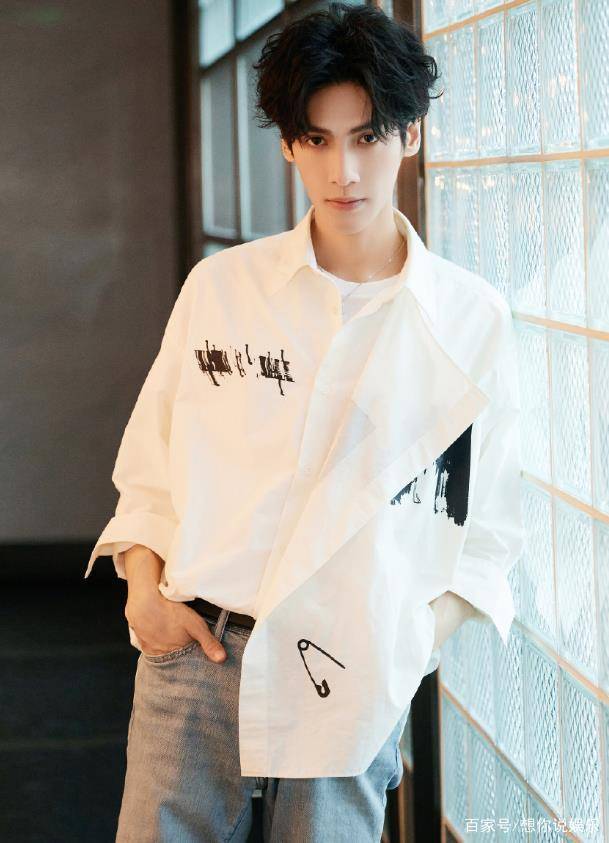 明星太瘦不一定好,当看到罗云熙彻底瘦脱相后就明白了_衬衫_情况_产品