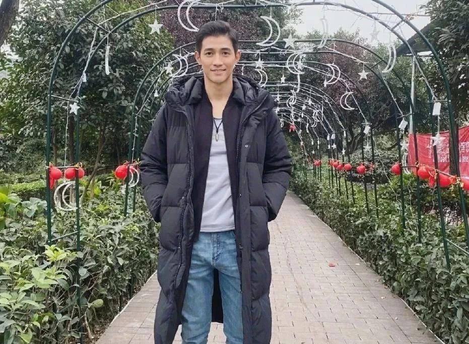 他是张天爱"未婚夫",还是吴昕前男友,如今凭《庆余年》走红_李子峰