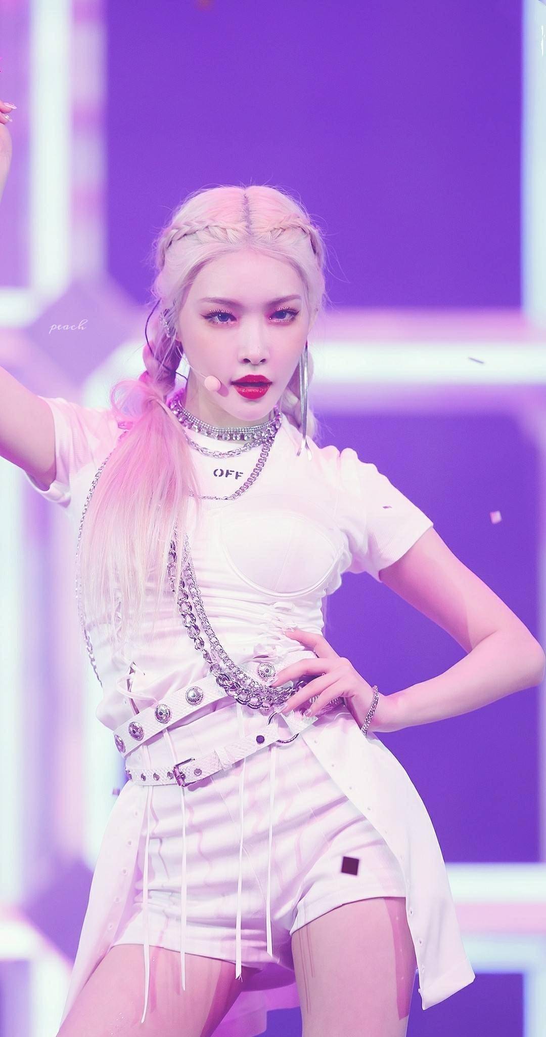 i重组时的概念造型,粉发贴脸金度妍,让人意难平